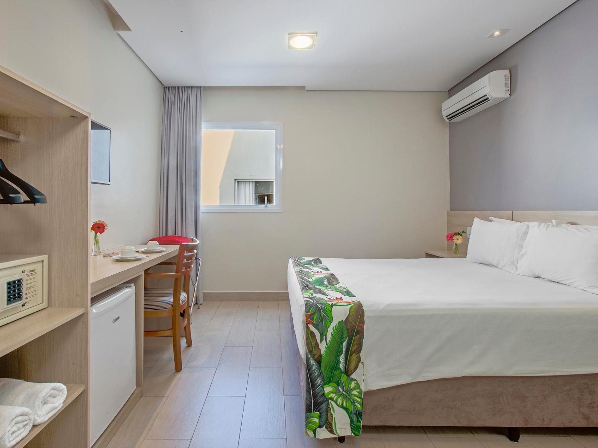 Valinhos Plaza Hotel ภายนอก รูปภาพ