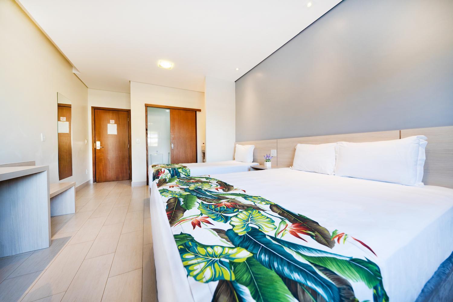 Valinhos Plaza Hotel ภายนอก รูปภาพ