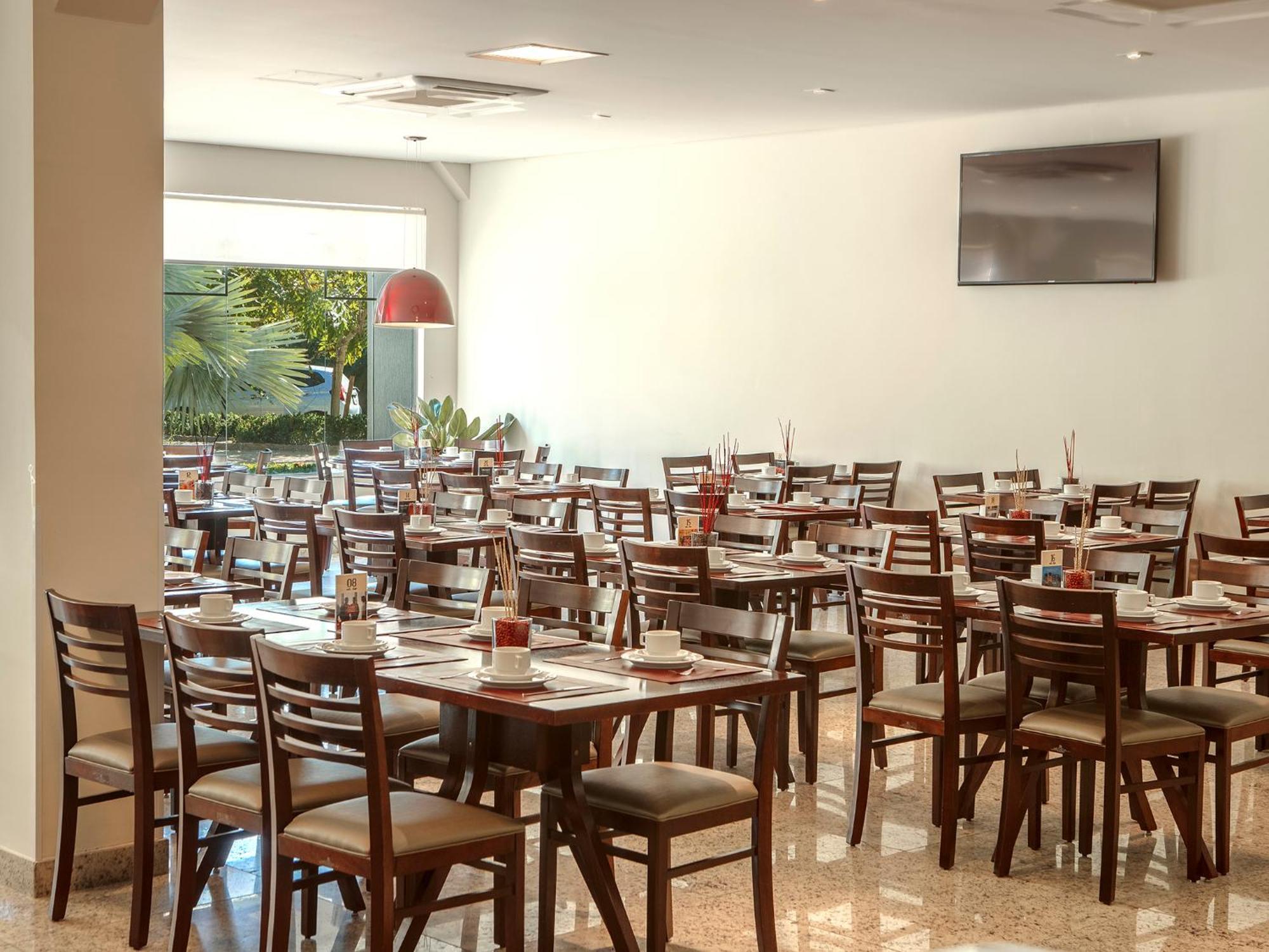 Valinhos Plaza Hotel ภายนอก รูปภาพ