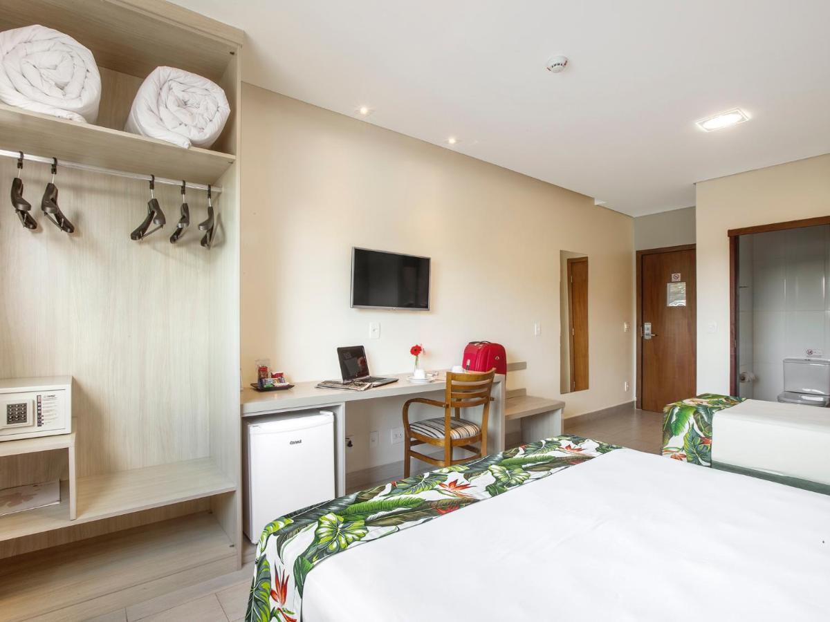 Valinhos Plaza Hotel ภายนอก รูปภาพ